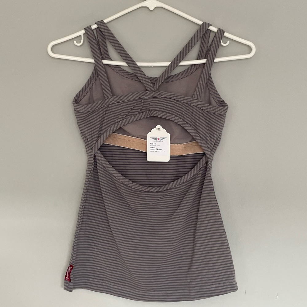Hard Tail Forever Razor Back Build In Bra Tank Top - Picture 2 of 3